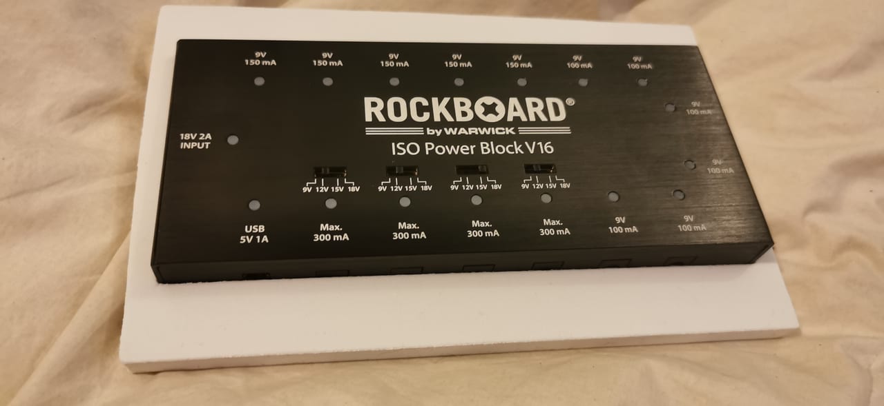 Fuente RockBoard ISO Power Block V16 (Warwick) — foto 1