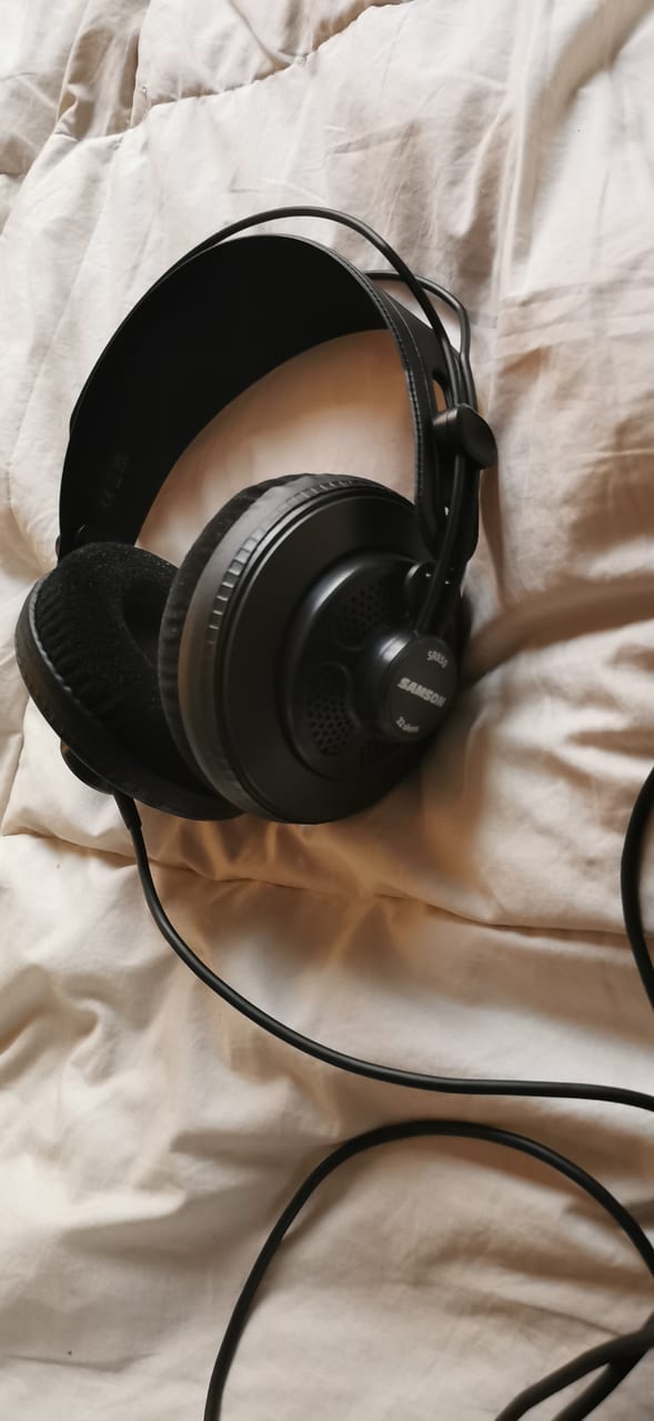 Audífonos de estudio Samson SR850 — foto 1