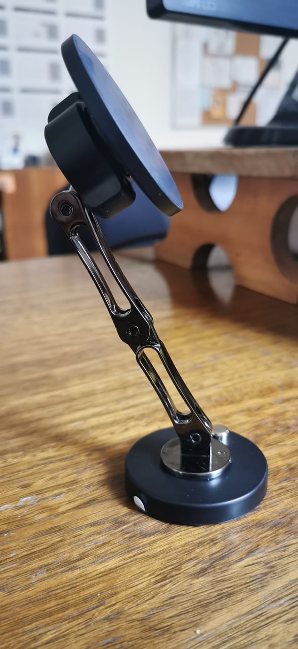 Soporte magnético MagSafe para auto — foto 1